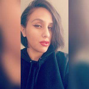 Meet your Posher, Daniella